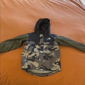 The North Face Black and Green Raincoat Hooded Design